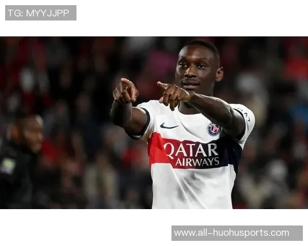 穆阿尼对曼联比赛中下巴受伤伤情暂无大碍无需过度担忧