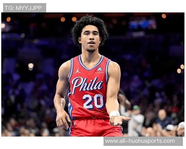 双铁后卫表现低迷马克西与麦凯恩投篮命中率惨淡引发热议 双铁后卫表现低迷马克西与麦凯恩投篮命中率惨淡引发热议