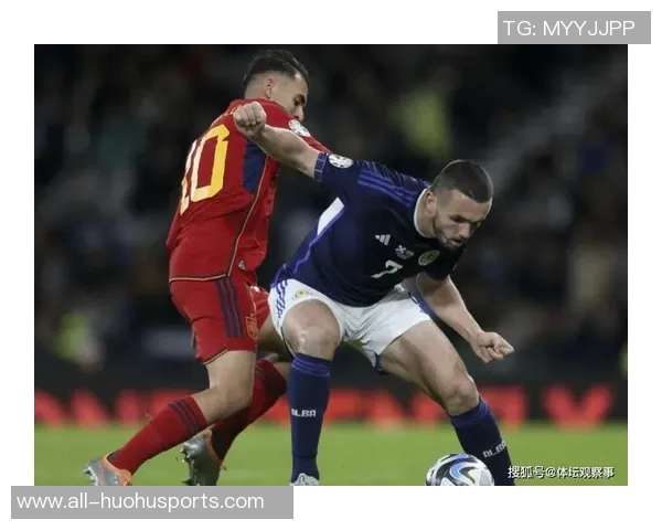 小猪赞格纳布里如穆勒般出色能控球化解对方防守